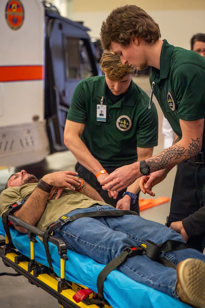 Columbia State Advanced Emergency Medical Technician students Rylan Vickers and Logan Weijers participate in the Battle of the Smokies competition.