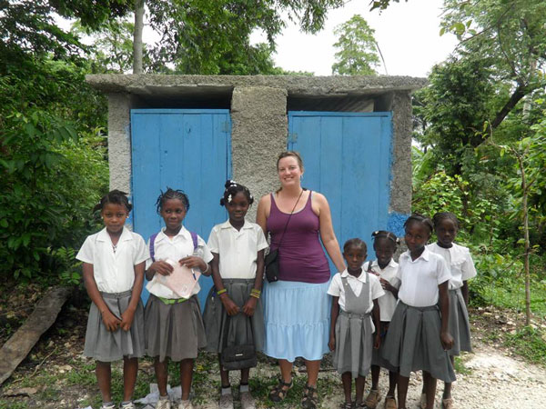 Warner,-group-of-girls-in-haiti_web Warner, girls in Haiti